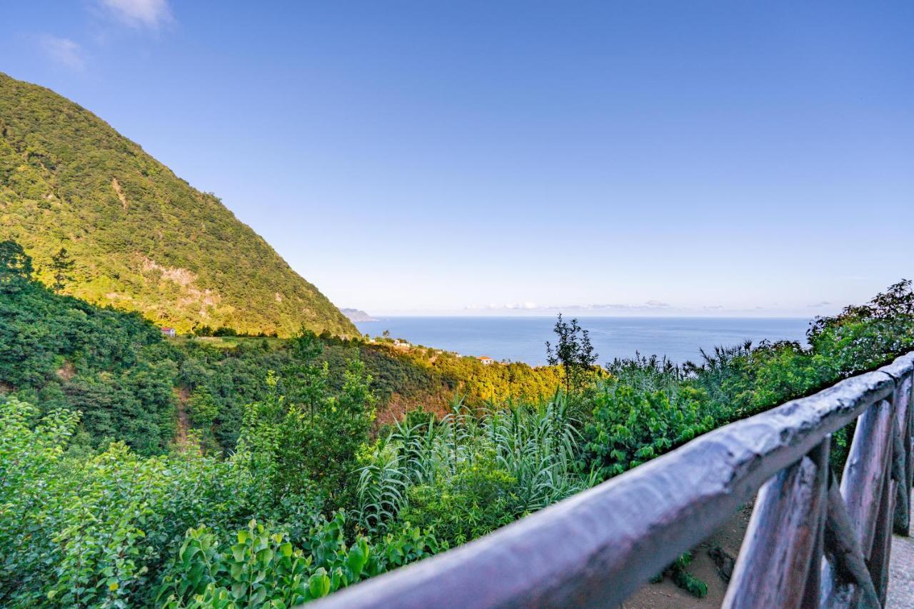 Fontes 7 * Ponta Delgada (Madeira)